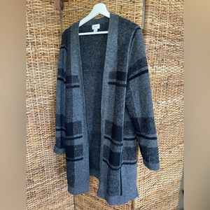 Old Navy XL plaid sweater cardigan